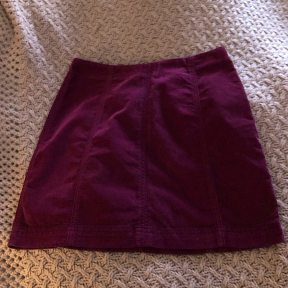 FREE PEOPLE Burgundy Soft Corduroy Mini Skirt-size 2